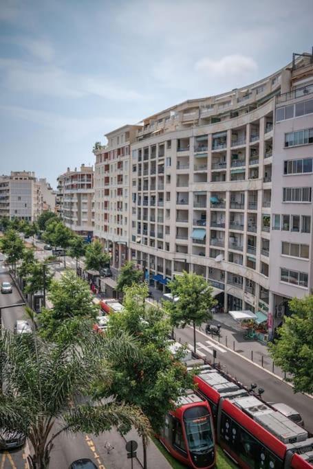 Appartement Le Balcon De La Baie Des Anges à Nice Extérieur photo